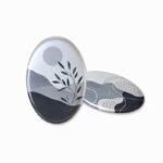 Customized Tinplate Oval Gold Foil Embossed Holographic Badge Pins